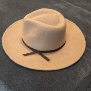 Brixton beige hat from
Nordstrom rack